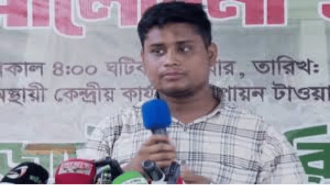 ড. ইউনূস সিজদা দিয়ে লন্ডনে সরকারকে বেঁচে দিয়েছে: হাসনাত আব্দুল্লাহ